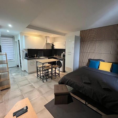 Studio Confortable Avec Balcon Villeneuve-sur-Lot Buitenkant foto