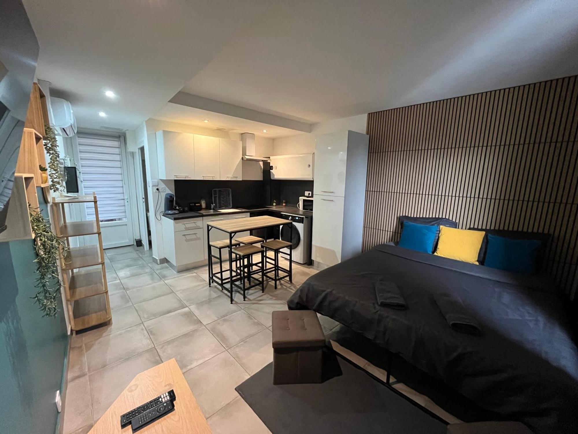 Studio Confortable Avec Balcon Villeneuve-sur-Lot Buitenkant foto