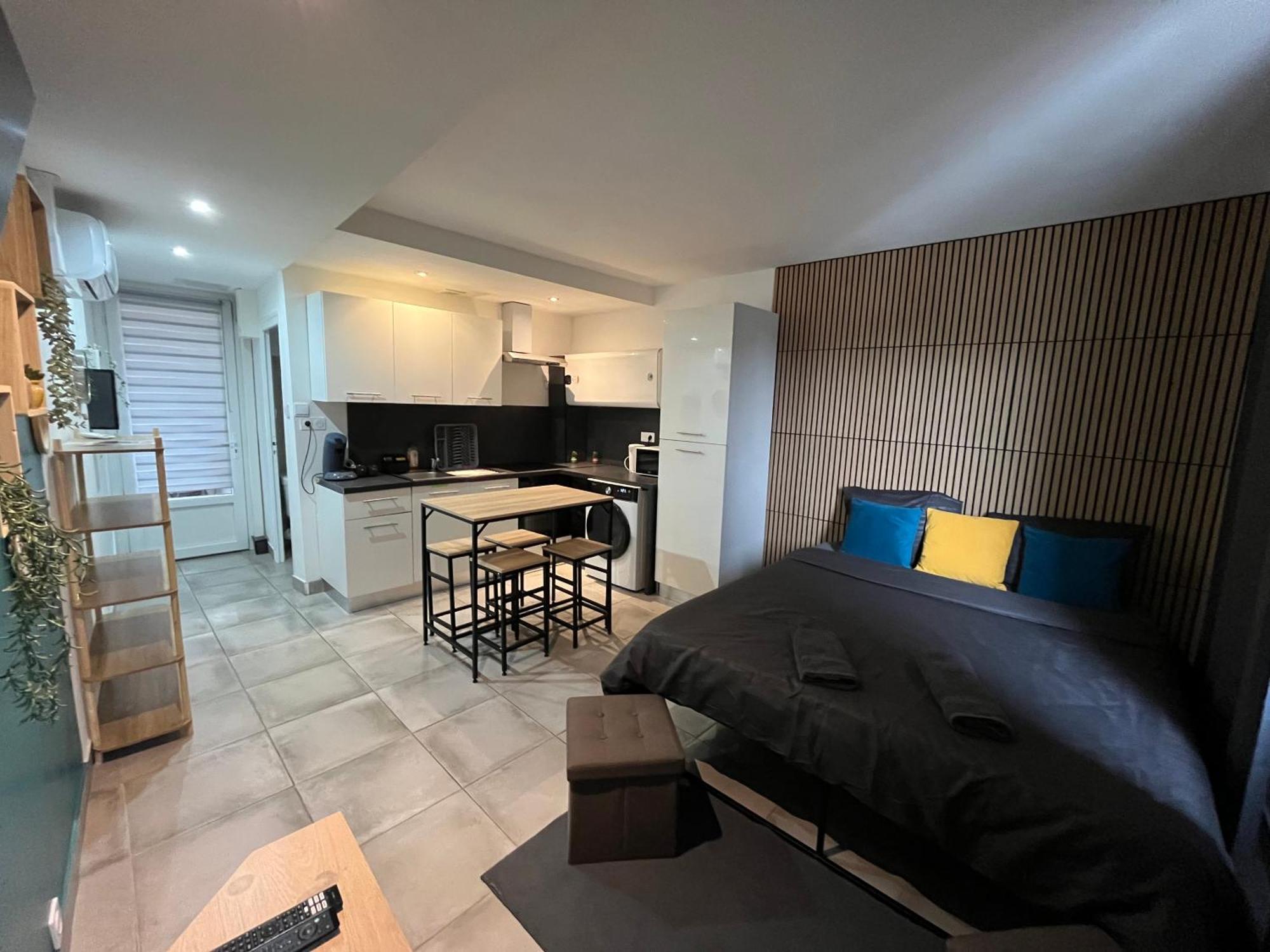 Studio Confortable Avec Balcon Villeneuve-sur-Lot Buitenkant foto
